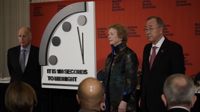 El reloj del Fin del Mundo ¿Qué podemos hacer? - 330ohms