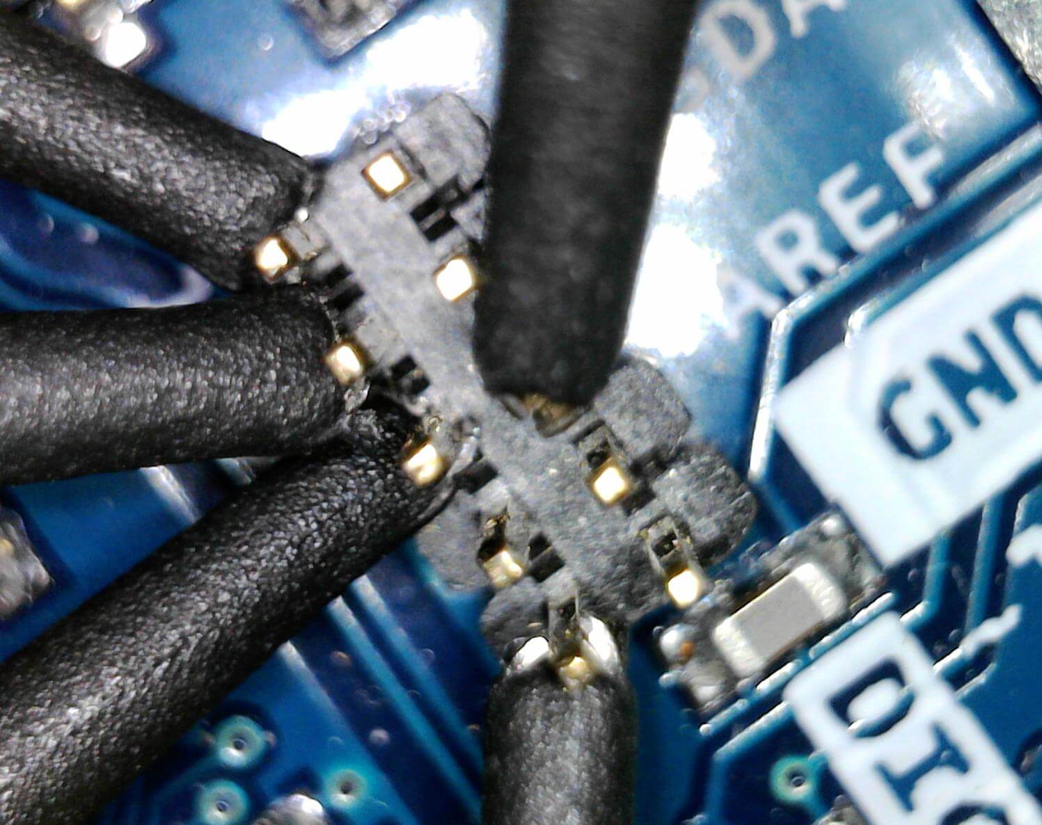 ¿Qué es el puerto JTAG? - 330ohms