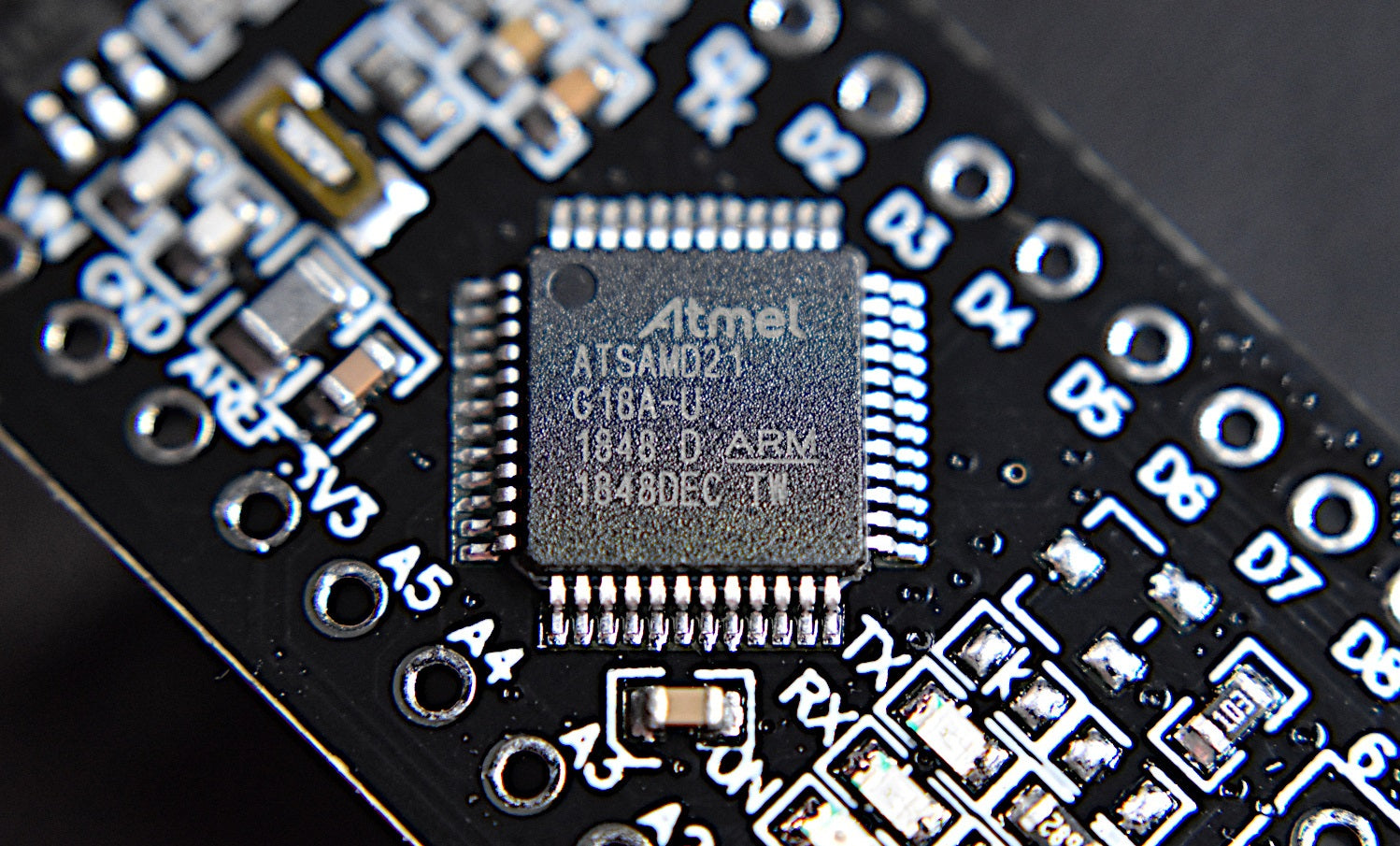 Acerca de la familia ARM-Cortex M0+ - 330ohms